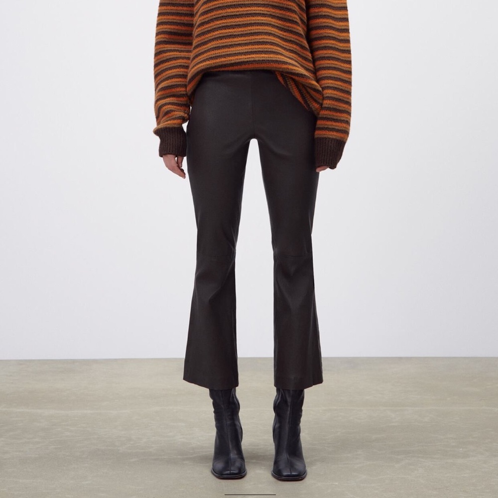 (NWT) ZARA Sheep Leather High Waist Cropped Flared Pants Black. Size XS